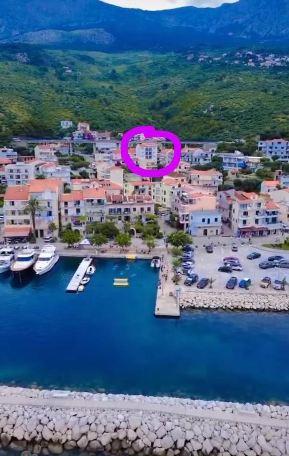 Apartmani Daniela Podgora Eksteriør billede