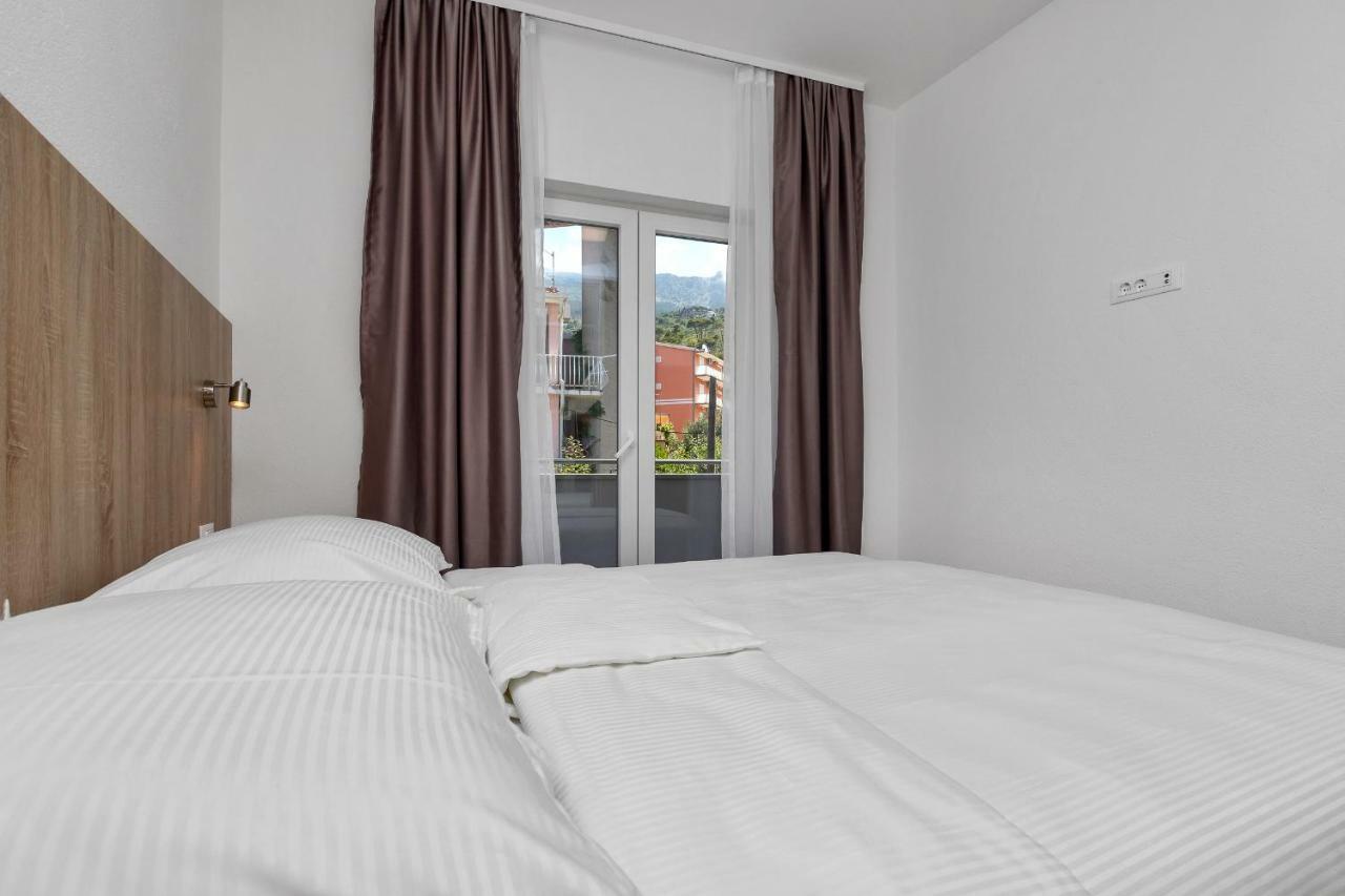 Apartmani Daniela Podgora Eksteriør billede